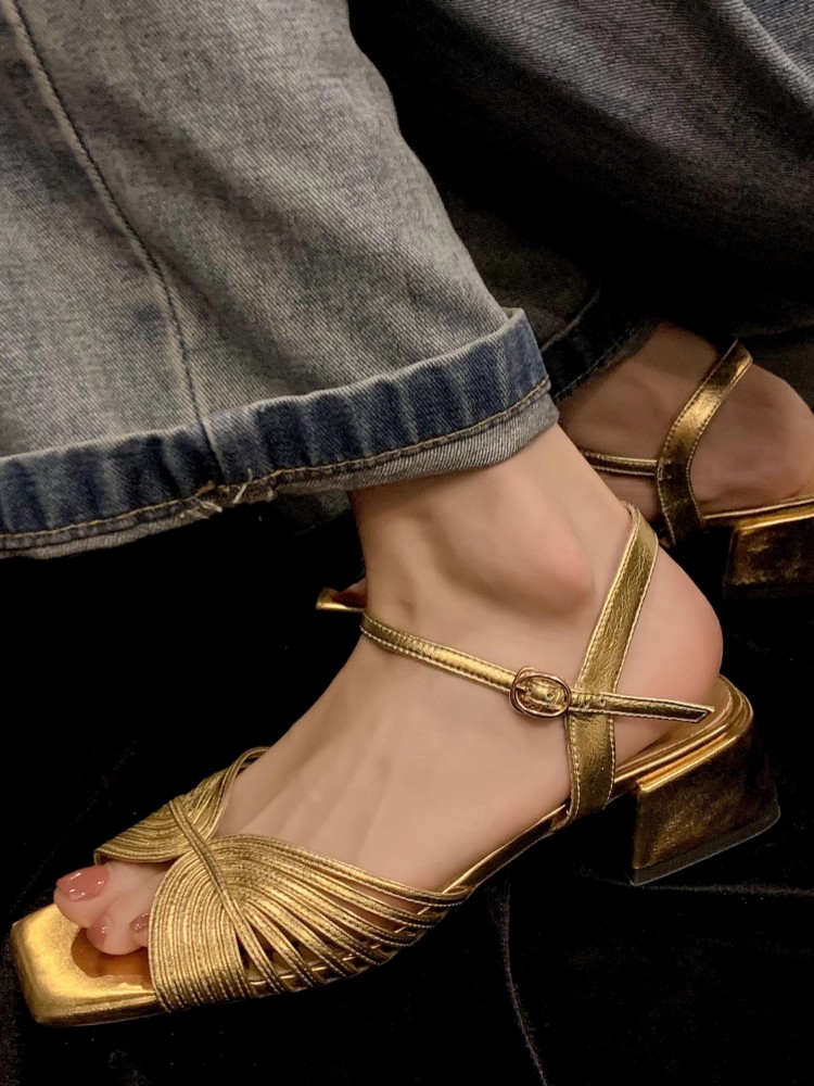 Femmes élégantes talons hauts  - Leather Work Outfit avis et prix