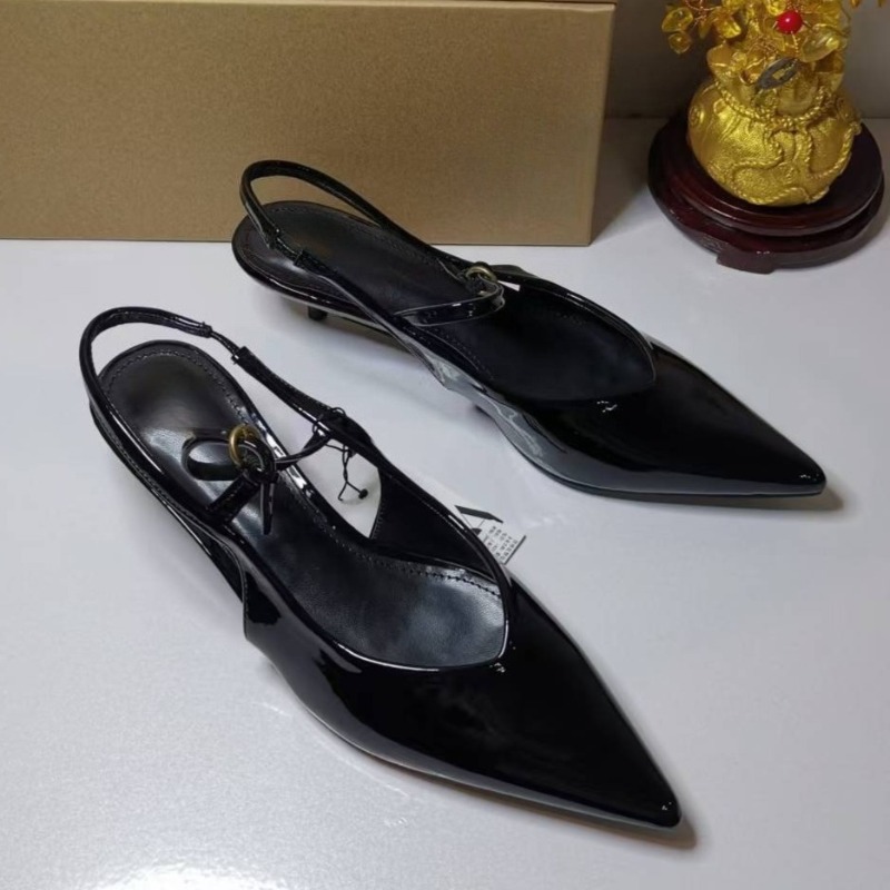 Escarpins en cuir verni élégan - Leatherwork Designs avis et prix